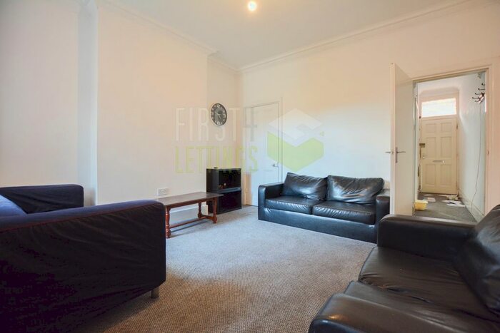 4 Bedroom Terraced House To Rent In Lytham Road, Clarendon Park, LE2