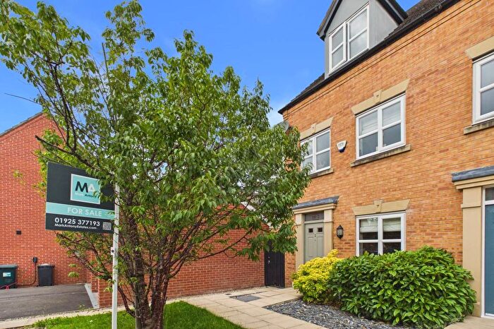 3 Bedroom End Of Terrace House For Sale In Giles Drive, Warrington, WA4