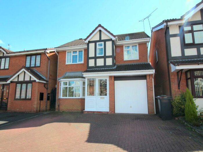4 Bedroom Detached House To Rent In Tintern Way, Bedworth, Warwickshire, CV12
