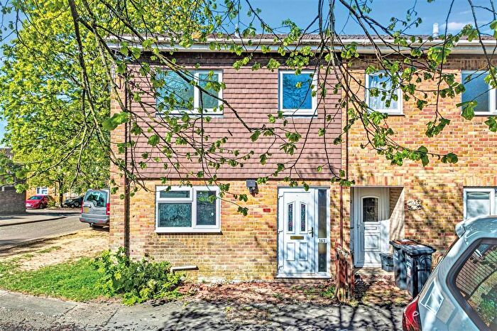 3 Bedroom End Of Terrace House For Sale In Launcelot Close, Andover, SP10