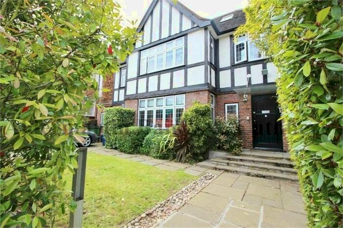 6 Bedroom Detached House To Rent In Sherwood Road, London, NW4