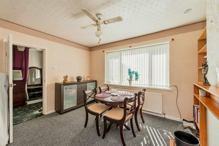 2 Bedroom Semi-Detached House For Sale In Broadway, Pontefract, WF8