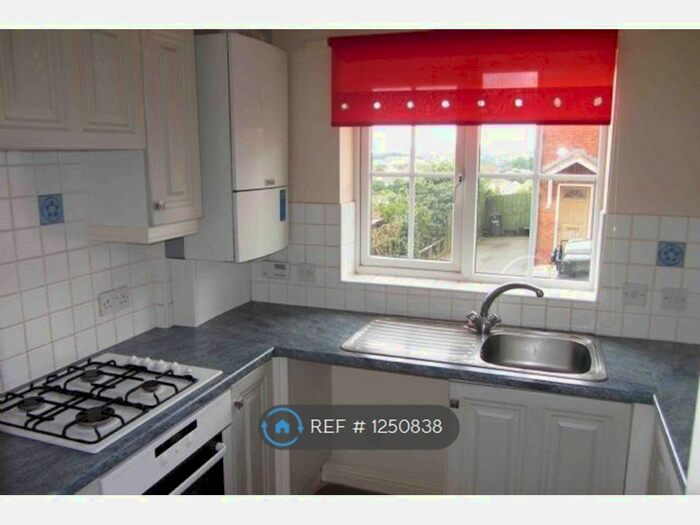 3 Bedroom Semi-Detached House To Rent In Leeward Lane, Torquay TQ2