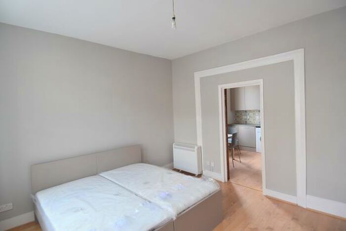 Studio To Rent In Tynemouth Road, South Tottenham, N15