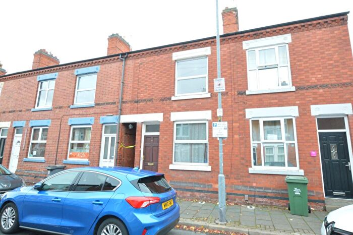 2 Bedroom Terraced House For Sale In George Street, Loughborough, LE11