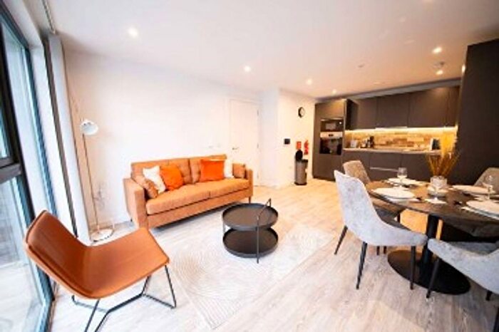 2 Bedroom Flat To Rent In Potato Wharf, Goodwin Building, M3