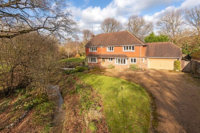 4 Bedroom Detached House To Rent In Pond Copse Lane, Loxwood, Billingshurst, RH14