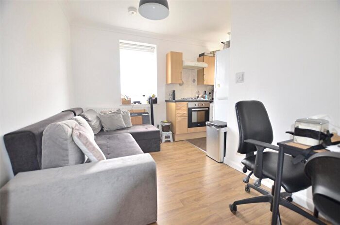 1 Bedroom Apartment To Rent In Gander Green Lane, Sutton, SM1