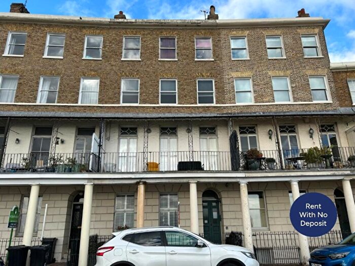 2 Bedroom Flat To Rent In Wellington Crescent, Ramsgate, Kent, CT11