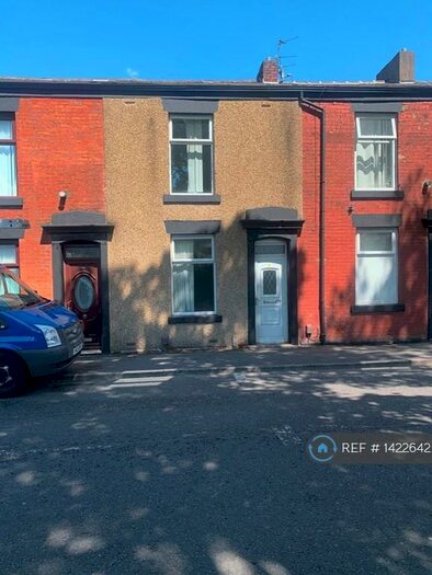 2 Bedroom Terraced House To Rent In Hollin Bridge Street, Blackburn, BB2