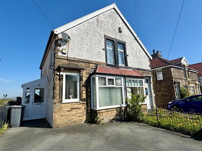 2 Bedroom Semi-Detached House For Sale In Rosedale Avenue, Allerton, Bradford, BD15