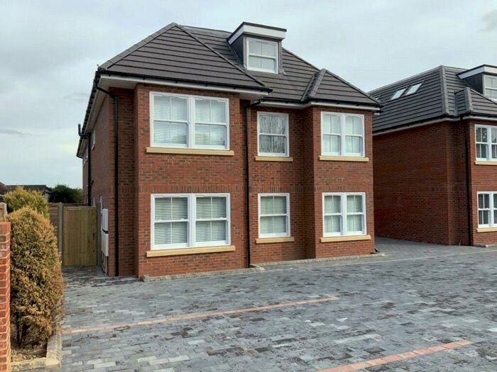 2 Bedroom Apartment To Rent In The Coach House, Hoddesdon, EN11