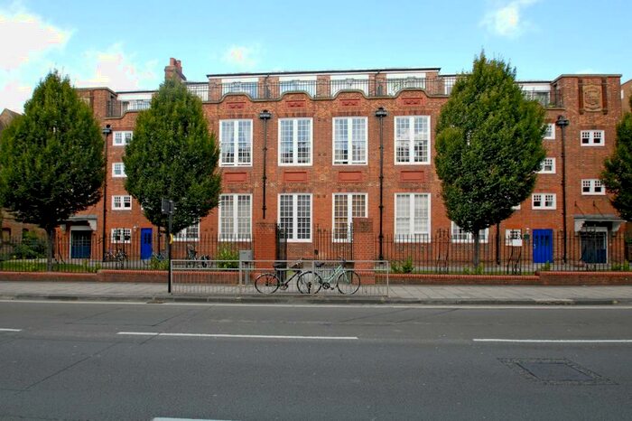 2 Bedroom Apartment To Rent In Thames Street, Oxford, OX1