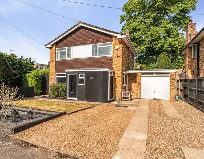 3 Bedroom Detached House For Sale In Maidenhead, Berkshire, SL6