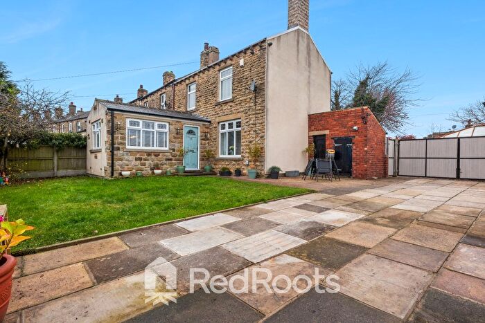 2 Bedroom End Terrace House For Sale In Mount Pleasant, Emley, HD8