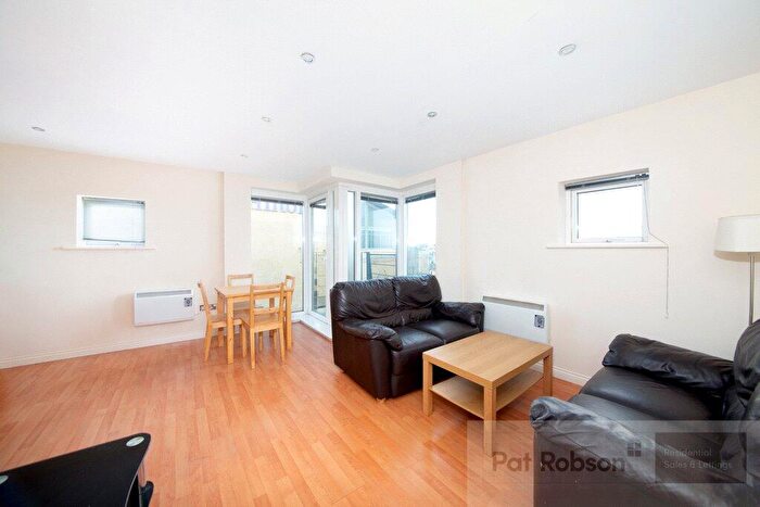 2 Bedroom Apartment To Rent In Curzon Place, Gateshead, NE8