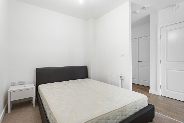 Studio To Rent In Bessemer Place, London, SE10