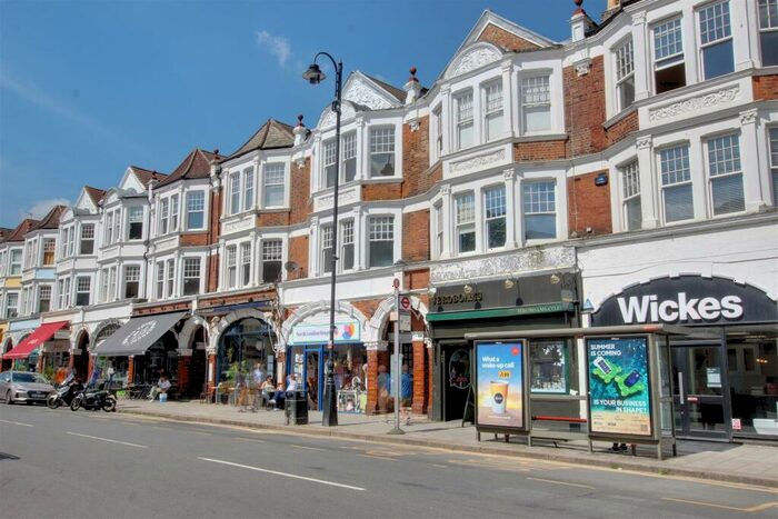 2 Bedroom Apartment To Rent In Fortis Green Road, London, N10