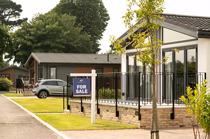 2 Bedroom Mobile/park Home For Sale In Merley House Lane, Ashington, Wimborne, BH21