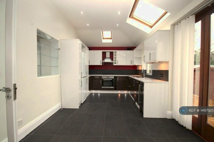 3 Bedroom End Of Terrace House To Rent In Hyde Crescent, London, NW9