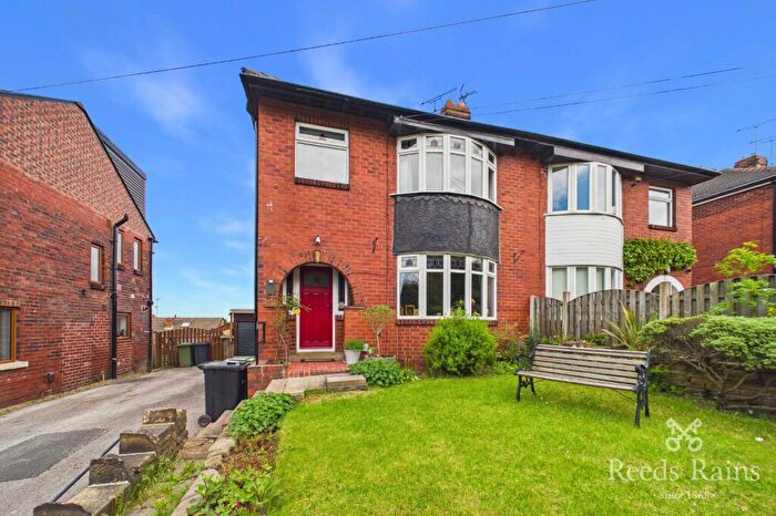 3 Bedroom Semi-Detached House For Sale In Corporation Street, Morley, Leeds, West Yorkshire, LS27