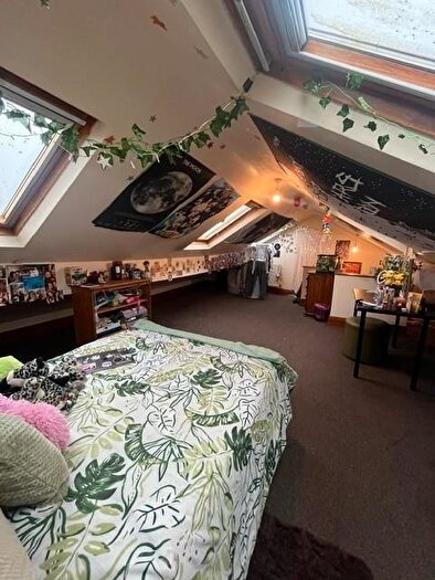 11 Bedroom House To Rent In Kensington Terrace, Leeds, LS6