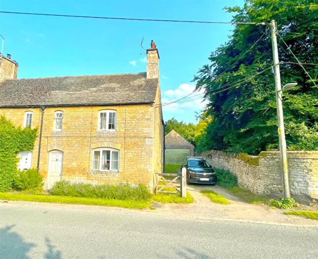 3 Bedroom Cottage For Sale In Little Casterton, PE9