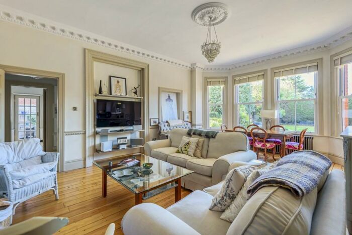 3 Bedroom Flat To Rent In Burdon Lane, Cheam, SM2