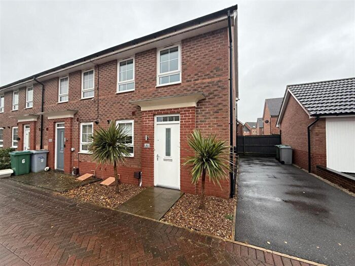 3 Bedroom End Of Terrace House To Rent In Wisdom Close, Fernwood, Newark, NG24