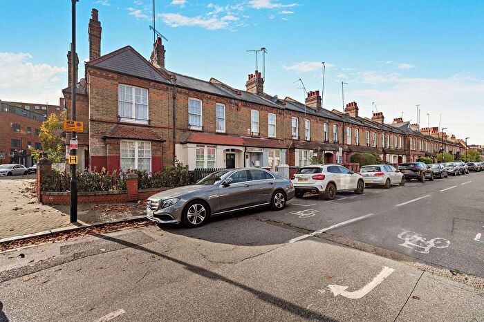 3 Bedroom Terraced House For Sale In Pelham Road, London, N22