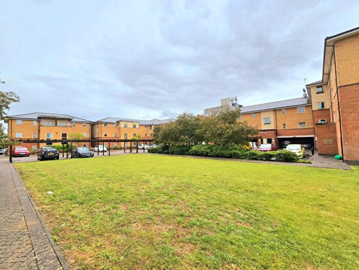 2 Bedroom Flat To Rent In Orton Grove, Enfield, EN1