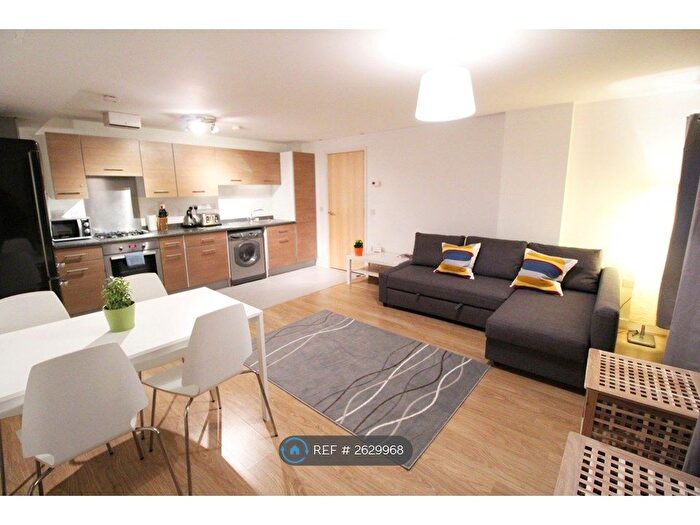 1 Bedroom Flat To Rent In Caledonian Road, London, N7
