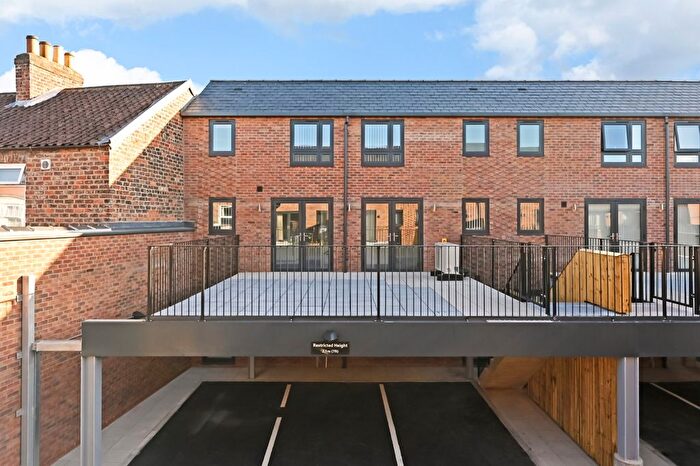 4 Bedroom Detached House To Rent In Coverdale Court, Lansdowne Terrace, York, YO10