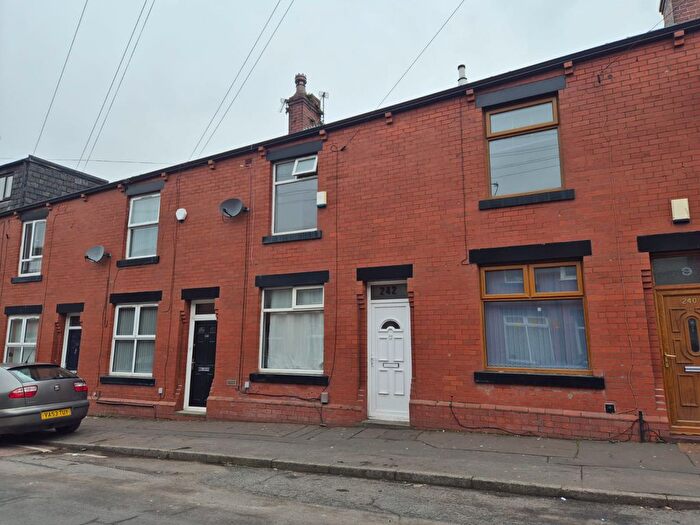 2 Bedroom Terraced House To Rent In Ashfield Road, Rochdale, OL11
