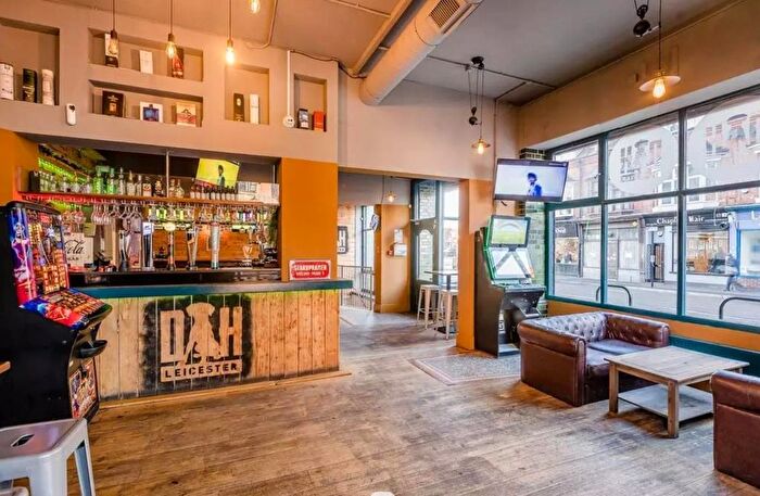 5 Bedroom Flat For Sale In Braunstone Gate, Leicester, LE3