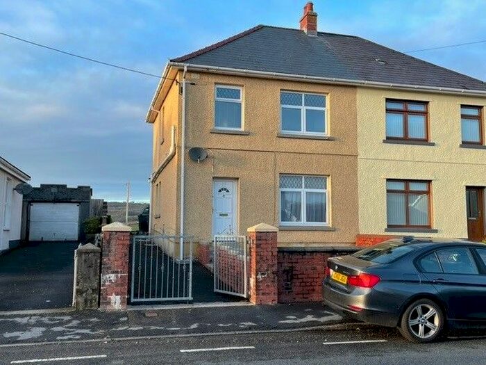 3 Bedroom Semi-Detached House To Rent In Myrtle Hill, Ponthenry, Llanelli SA15