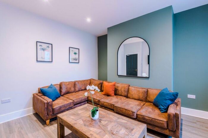 6 Bedroom Property To Rent In Greaves Road, Lancaster, LA1