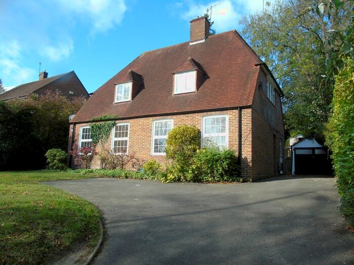 4 Bedroom Detached House To Rent In Ashcombe Road, Dorking RH4