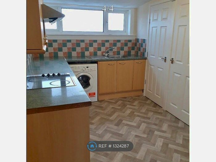 2 Bedroom Semi-Detached House To Rent In Whitelaw Drive, Bathgate EH48