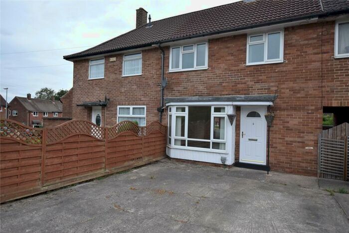 3 Bedroom Terraced House To Rent In Old Farm Cross, Leeds, West Yorkshire, LS16