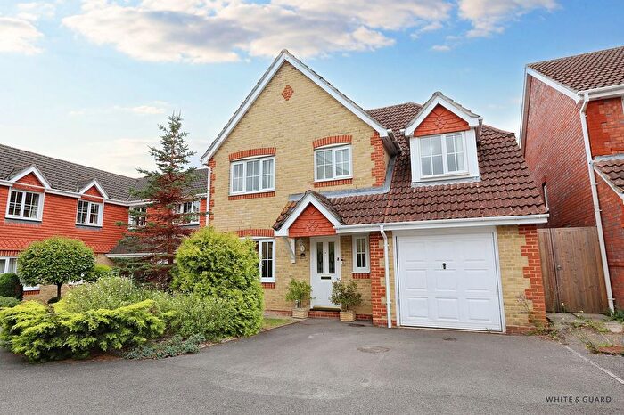 4 Bedroom Detached House For Sale In Rosehip Close, Fair Oak, SO50