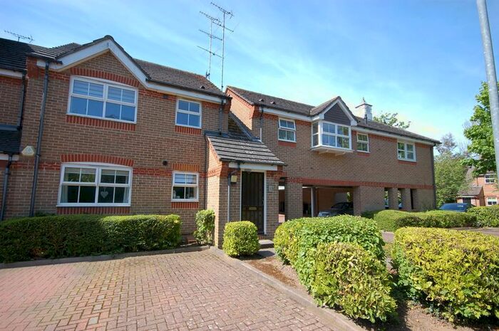 1 Bedroom Flat To Rent In Salters Close, Rickmansworth, WD3