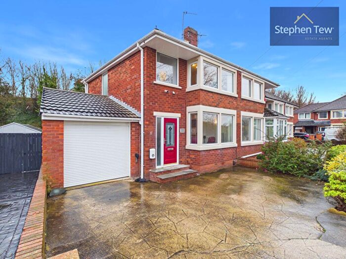 3 Bedroom Semi Detached House For Sale In Ravenglass Close, Blackpool, FY4