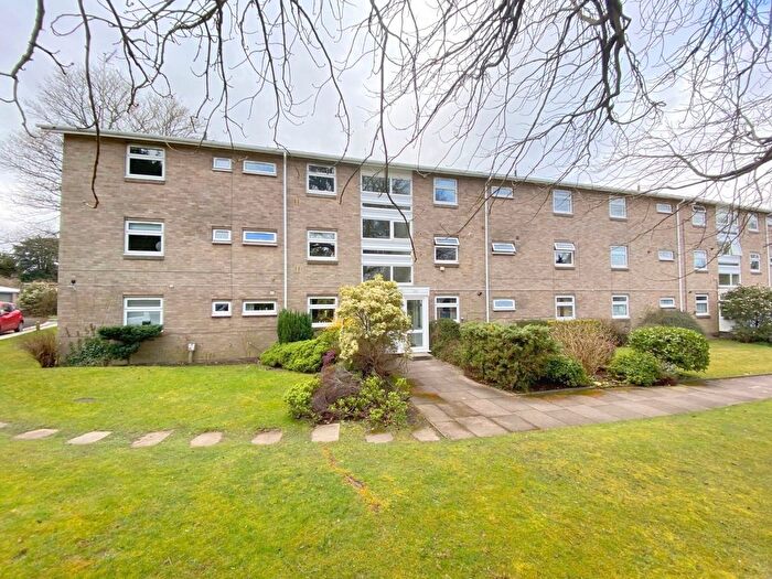 2 Bedroom Flat To Rent In Sandrock Road, Tunbridge Wells, TN2