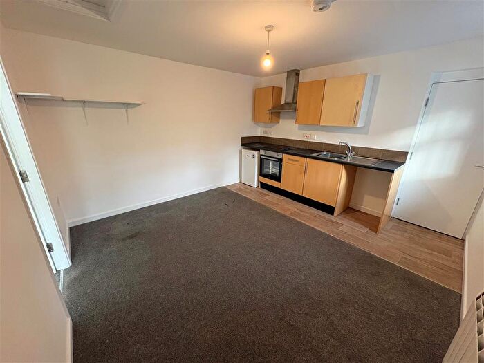 1 Bedroom Flat To Rent In Vaughan Avenue, Doncaster, DN1