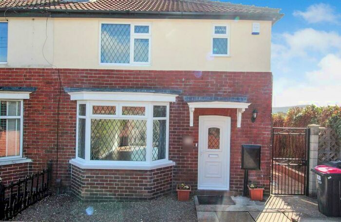 3 Bedroom Semi-Detached House To Rent In West Bawtry Road, Whiston, Rotherham, S60