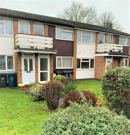 2 Bedroom Flat To Rent In Fontwell Close, Harrow, HA3