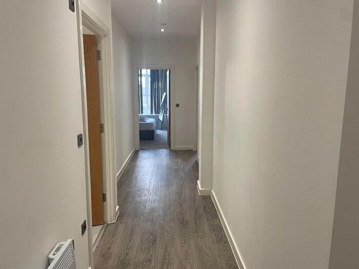 2 Bedroom Apartment To Rent In Lower Vickers Street, Manchester, Greater Manchester, M40