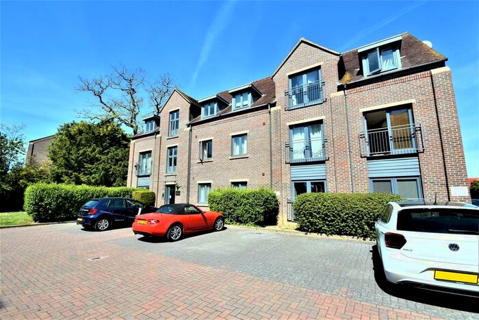 2 Bedroom Apartment To Rent In Heritage Way, Gosport, PO12