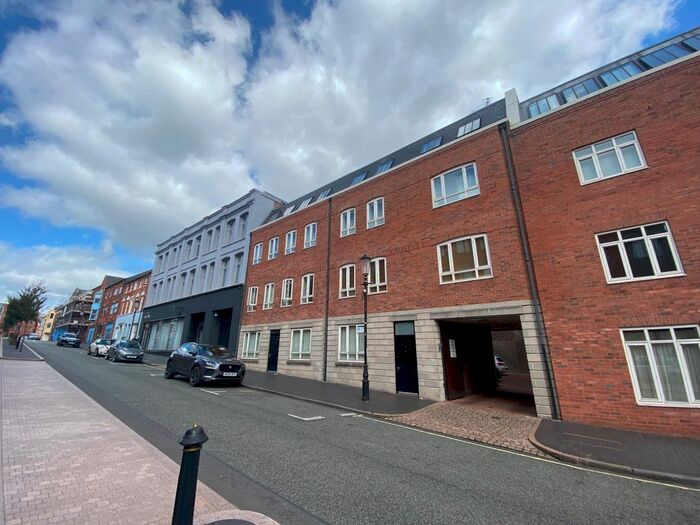 1 Bedroom Flat To Rent In The Square On The Square, Caroline Street, Jewellery Quarter, Birmingham, B3